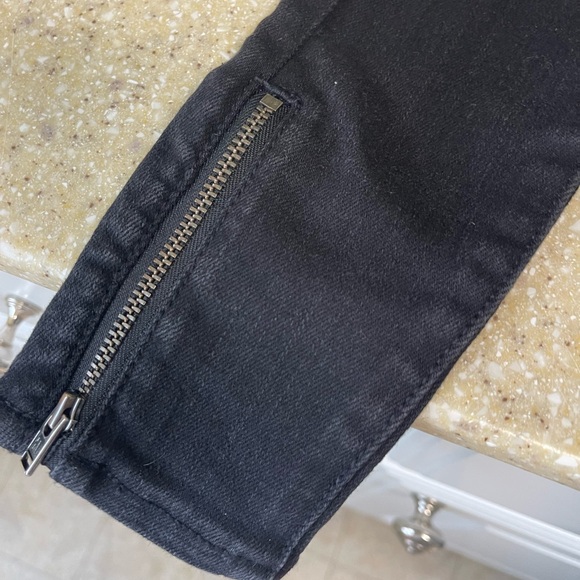 Gap Kids black Zipper Jeans - Picture 3 of 4